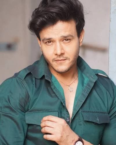 Aniruddh Dave