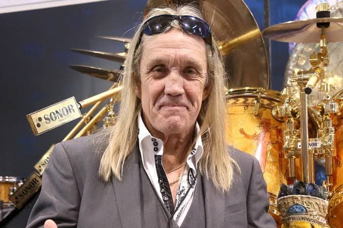 Nicko McBrain