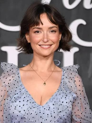 Milana Vayntrub
