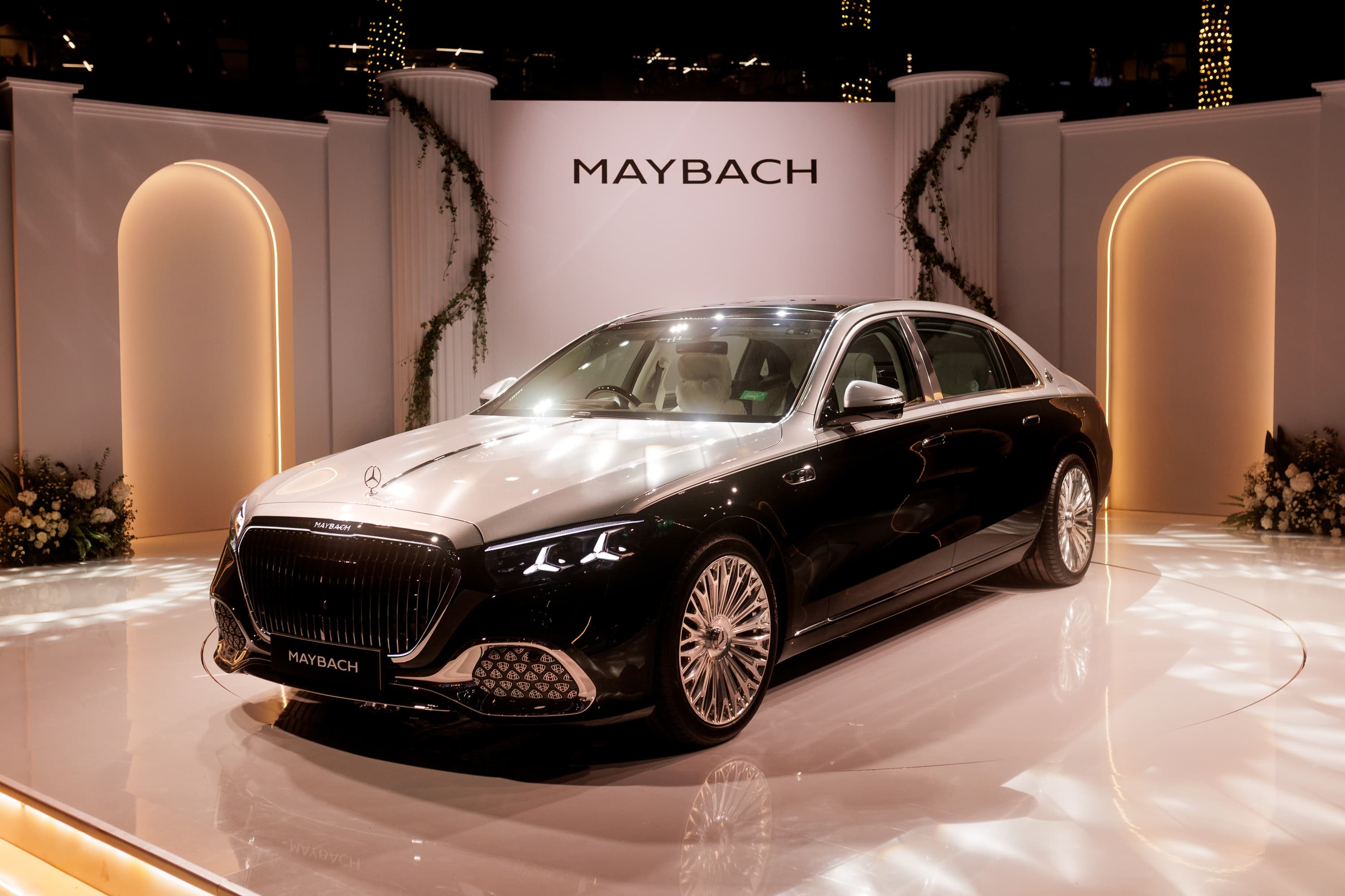 Mercedes-Benz introduces India’s first electrified Mercedes-Maybach: Mercedes-Maybach S580e redefines exclusivity, craftsmanship and timeless elegancefor India’s discerning luxury customers image 3