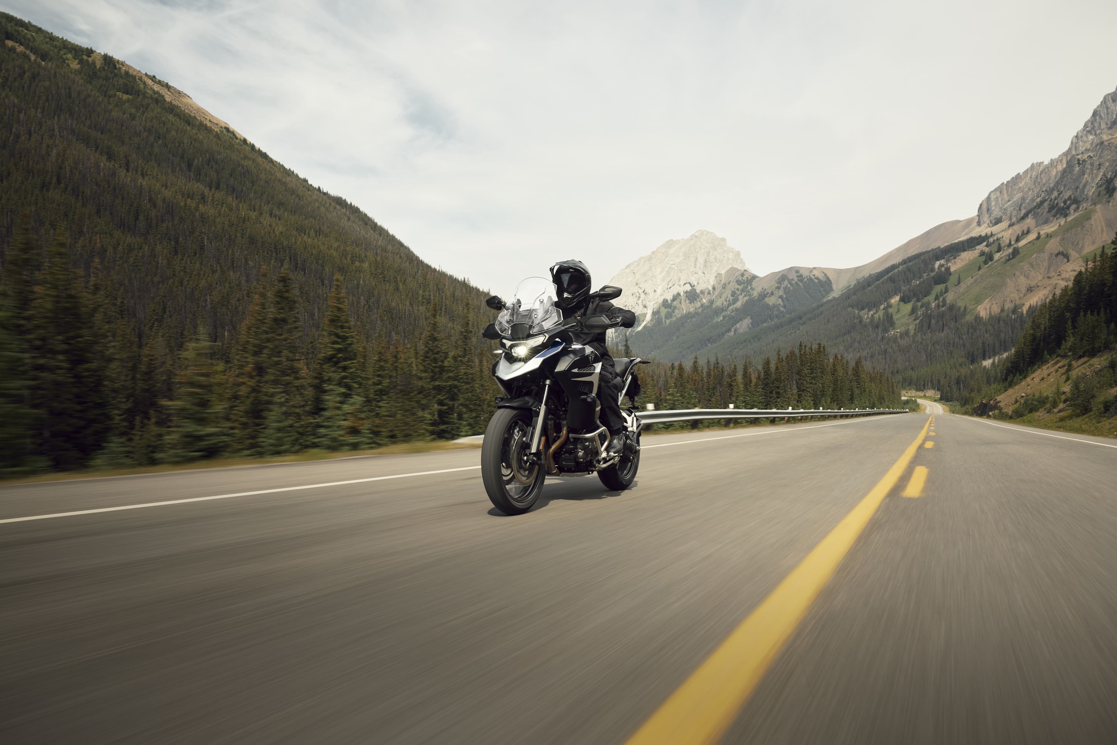MORE CAPABLE. MORE ACCESSIBLE. MORE ADVANCED. TRIUMPH LAUNCHES NEW TIGER 1200